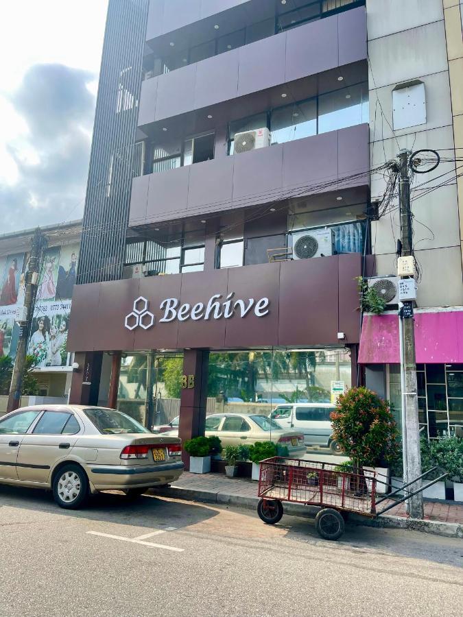 Hotel The Beehive Colombo Exterior foto